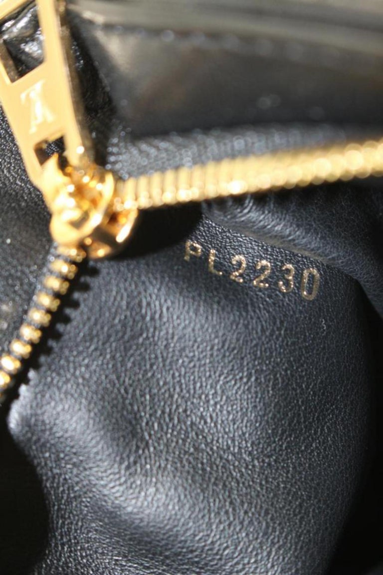 Louis Vuitton Monogram Lambskin Reverse LV3 Pouch Messenger Bag s210lv47