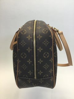 Louis Vuitton Monogram Leather Messenger Crossbody Bag