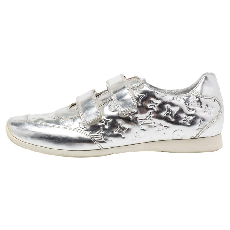 NIB Louis Vuitton LV Archlight Sneaker in Metallic Silver sz 37