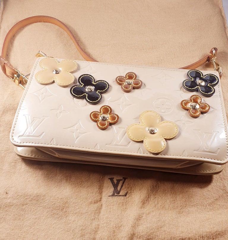 Louis Vuitton M92246 Ladies Vernis Flower Lexington Hand Bag Pouch Beige