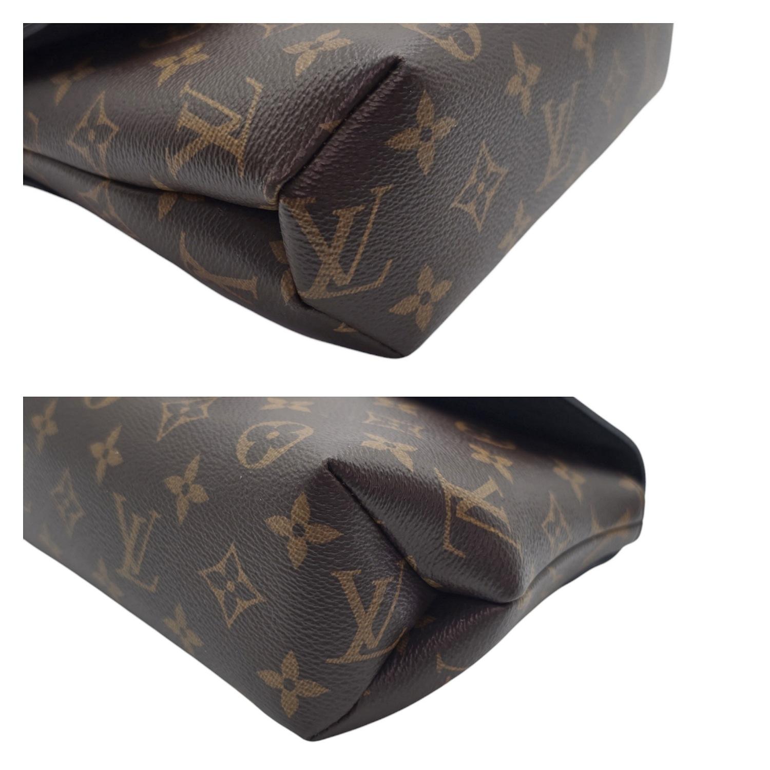 Louis Vuitton Monogram Locky BB Black Handbag For Sale 5