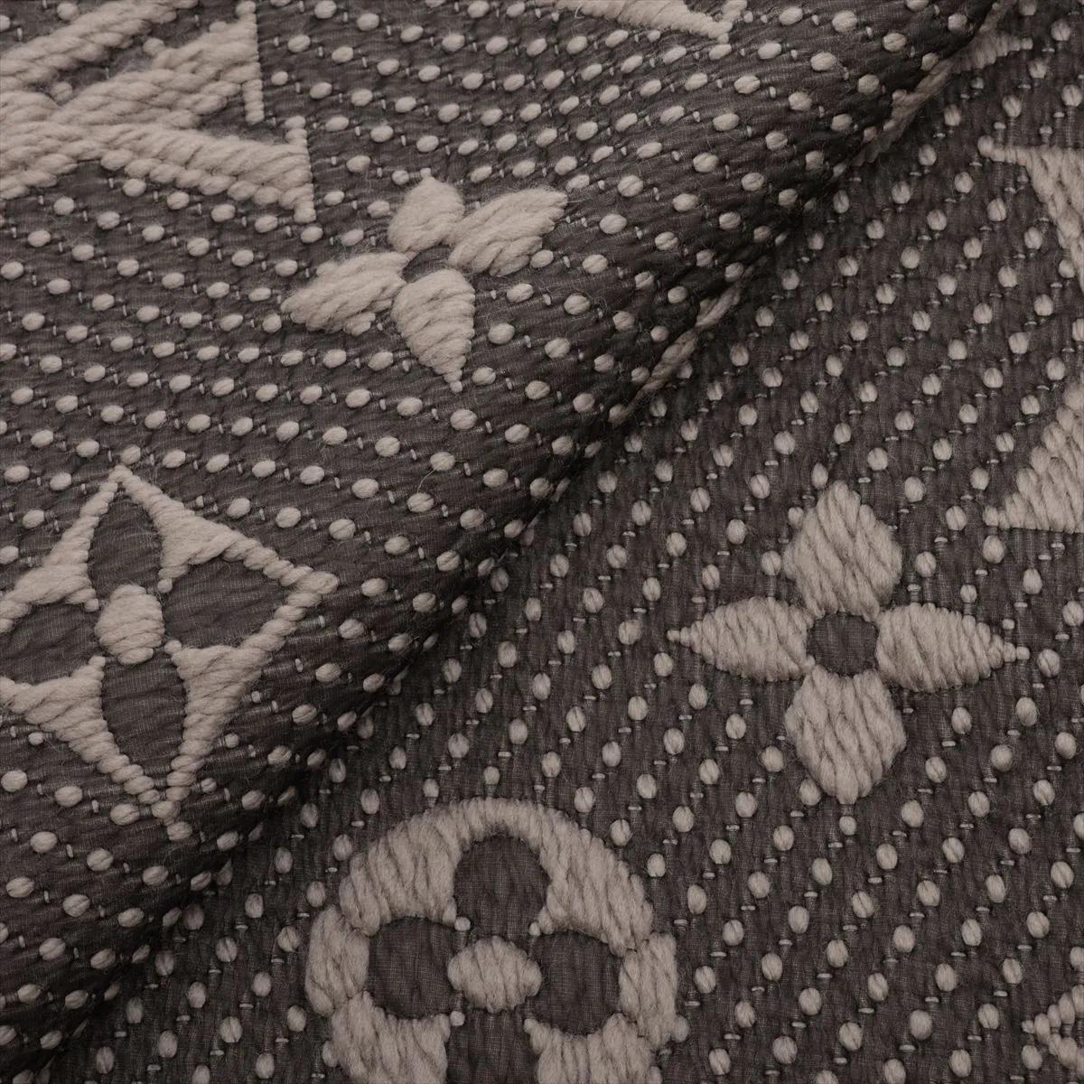 Grigio Louis Vuitton Monogram Logomania Scarf Gray in vendita