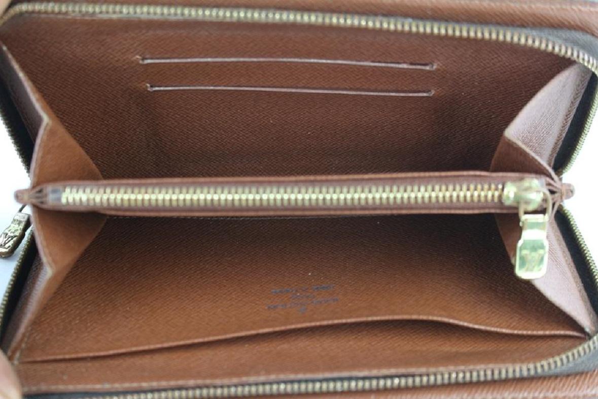 Langer Reißverschluss-Brieftasche von Louis Vuitton mit Monogramm und Reißverschluss um 51LV713 im Zustand „Gut“ im Angebot in Dix hills, NY