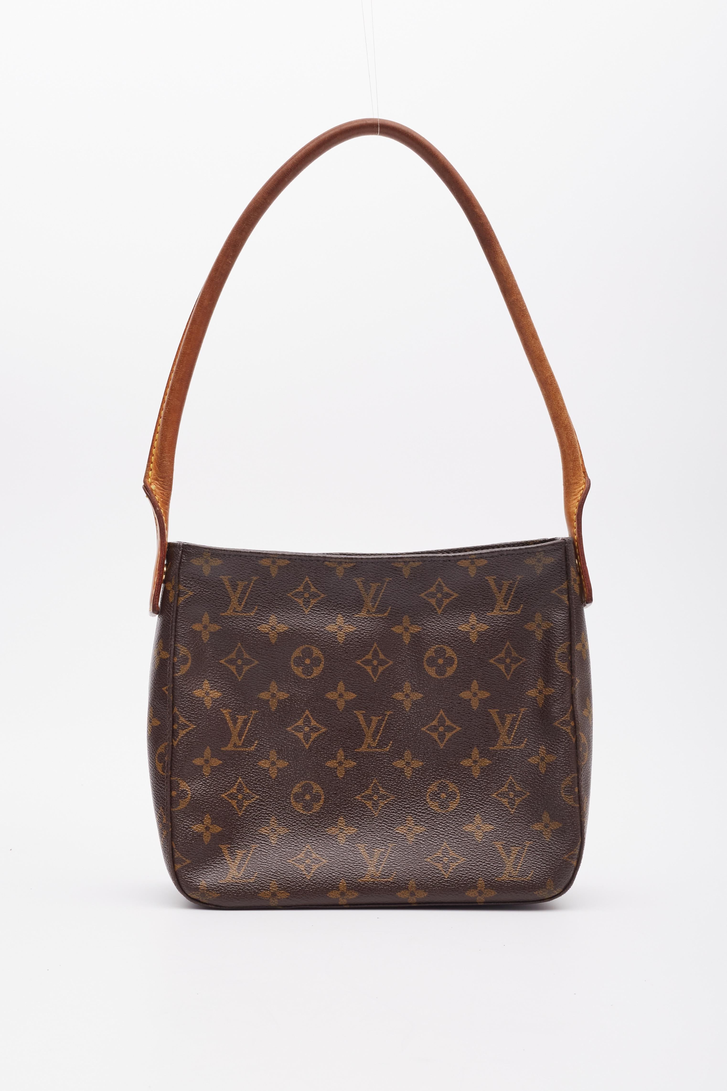Louis Vuitton Monogram Looping Bag Mm In Good Condition For Sale In Montreal, Quebec