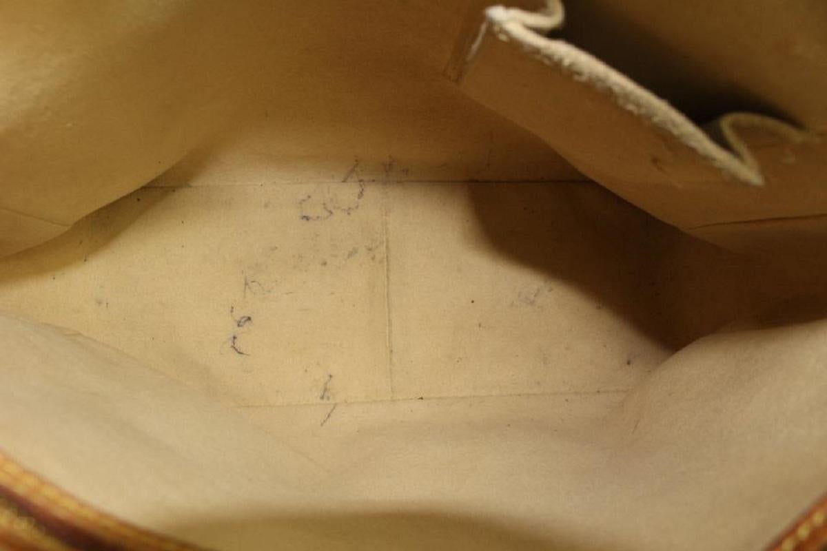 Louis Vuitton Monogramm Schleifen GM Reißverschluss Hobo-Tasche 1LV1021 im Zustand „Gut“ im Angebot in Dix hills, NY