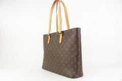 Louis Vuitton Monogram Luco Zip Tote Bag 920lv50
