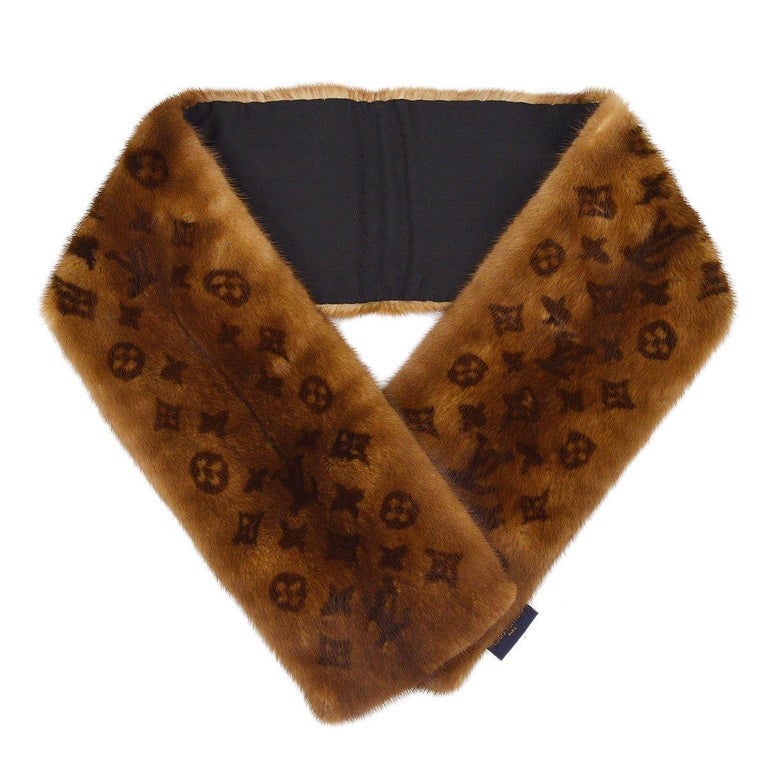 Monogram Louis Vuitton Shawl / Scarf