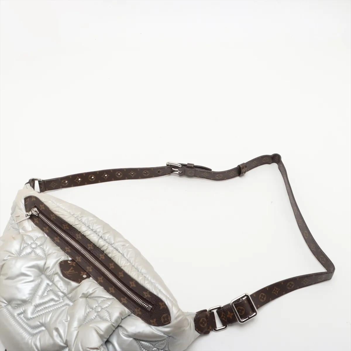 *Louis Vuitton Monogram LV Pillow Maxi Bum Bag 1