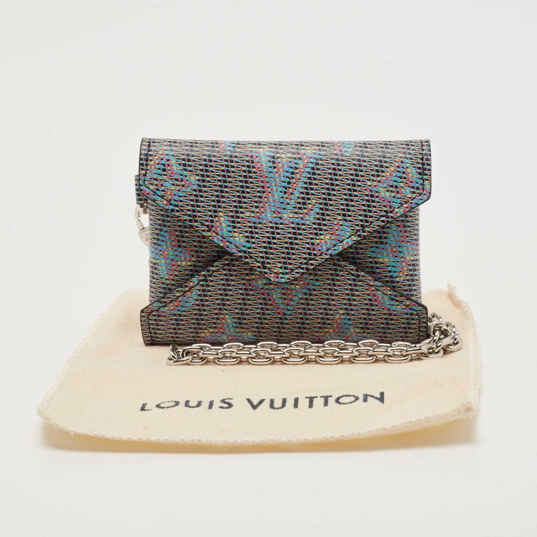 Louis Vuitton Monogram LV Pop Kirigami Necklace For Sale at 1stDibs