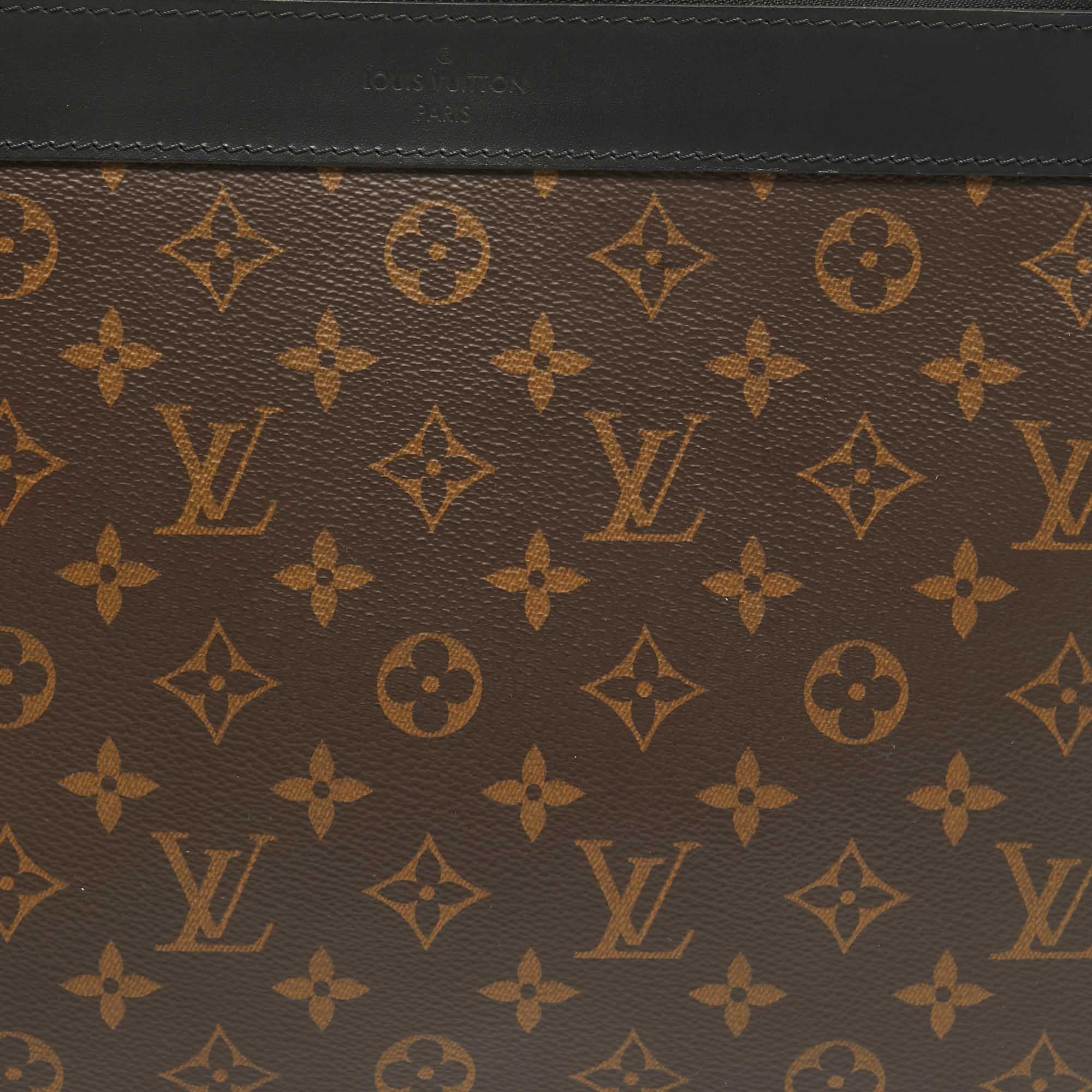 Men's Louis Vuitton Monogram Macassar Canvas Discovery GM Pochette