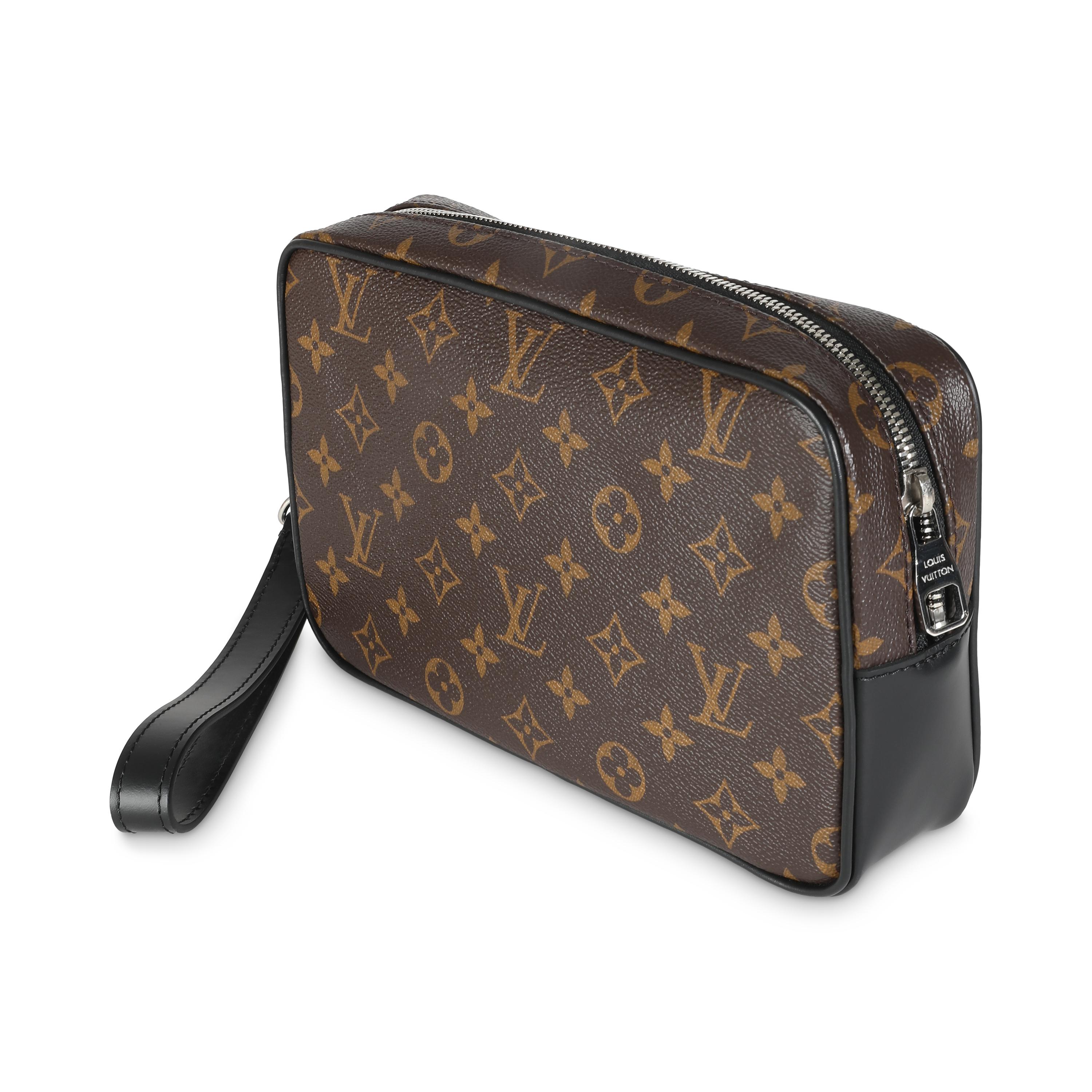 Louis Vuitton Monogramm Makassar-Leinwand Kasai Clutch im Zustand „Hervorragend“ im Angebot in New York, NY