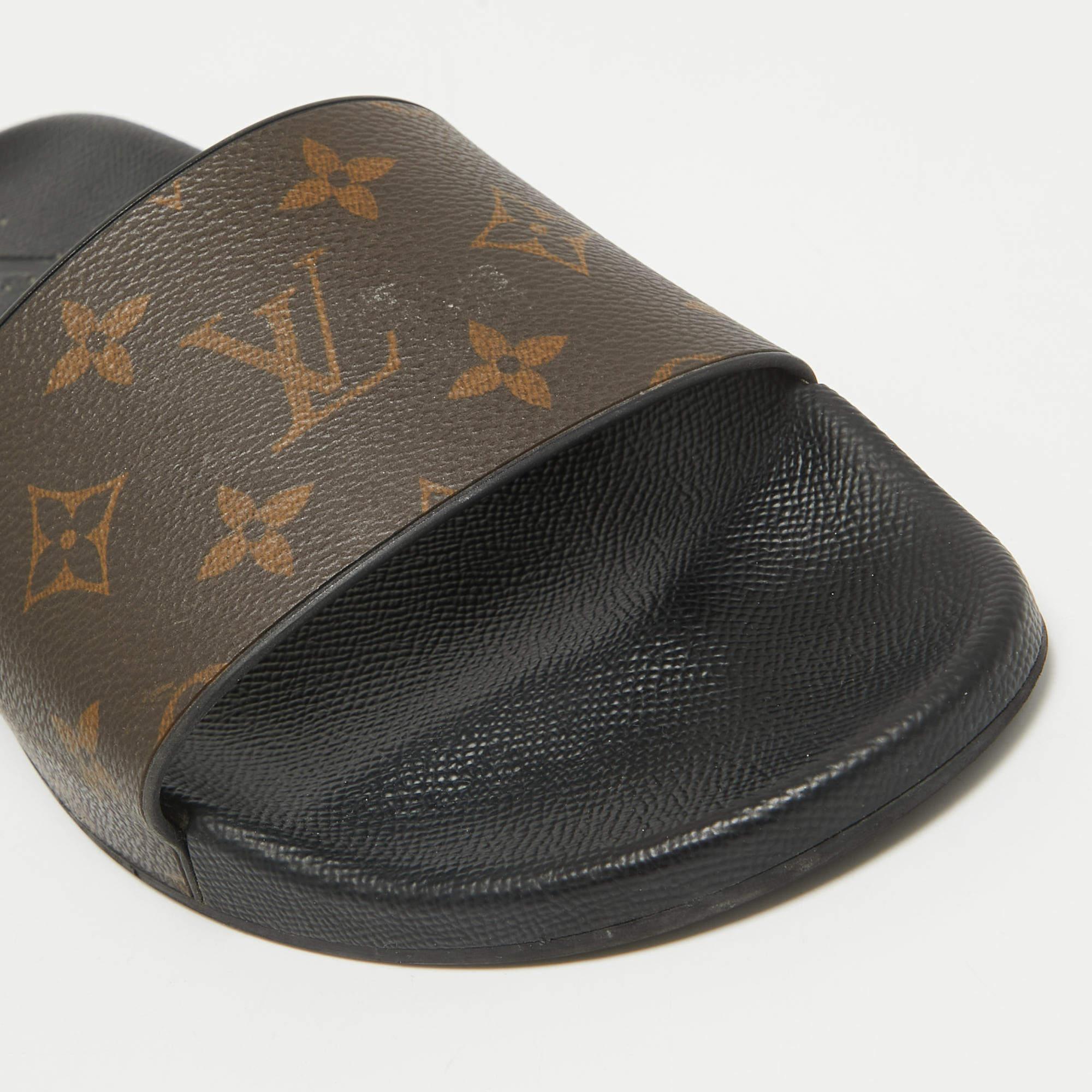 Louis Vuitton Monogram Macassar Canvas Waterfront Slides Size 40.5 For Sale 2