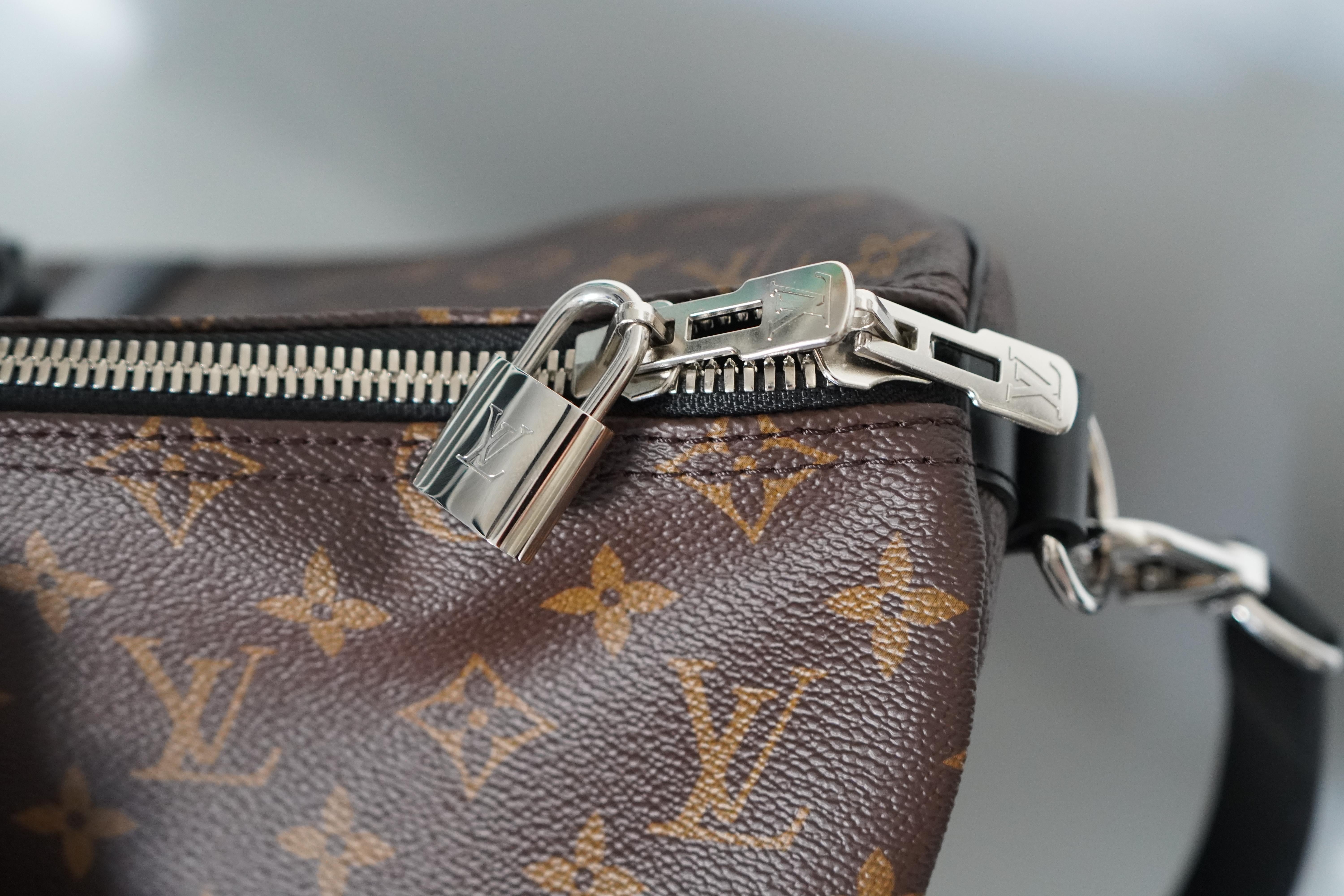 Louis Vuitton Monogram Macassar Keepall Bandoulière 45 In Excellent Condition In Beverly Hills, CA