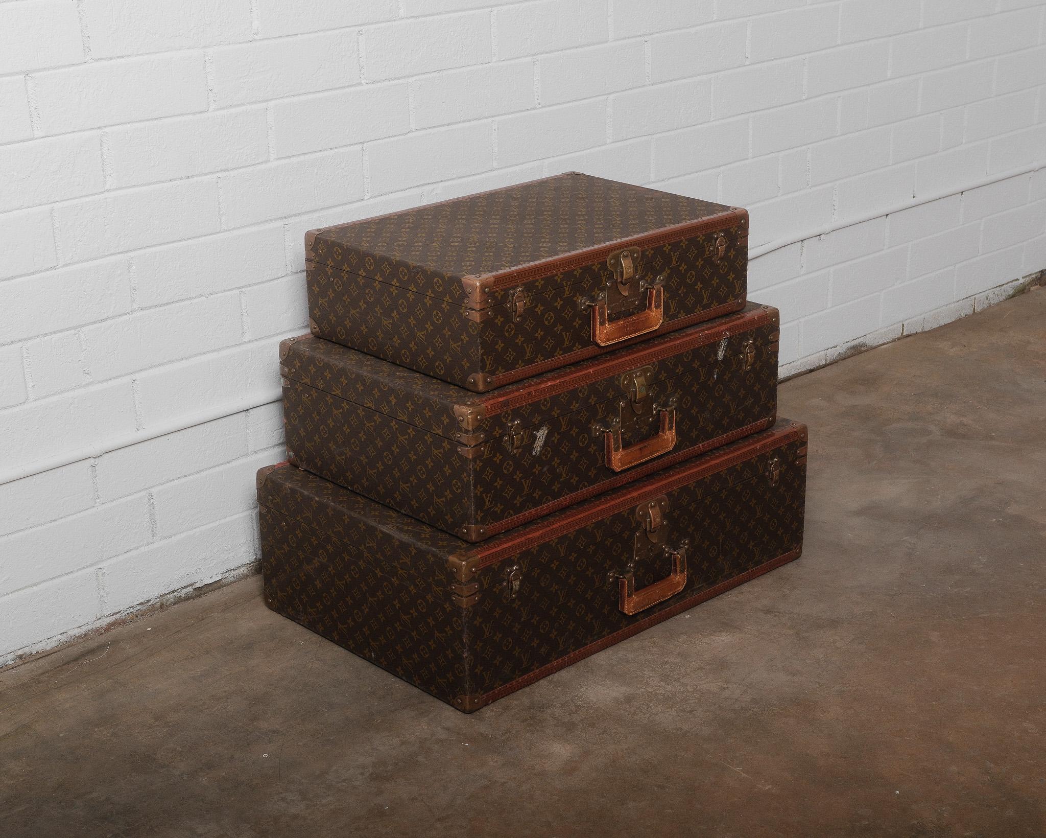 Louis Vuitton Monogram Macassar Square Handled Alzer Cases Set of 3 In condizioni buone in vendita a High Point, NC
