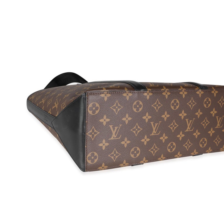 Louis Vuitton Week End Tote PM Bag – ZAK BAGS ©️