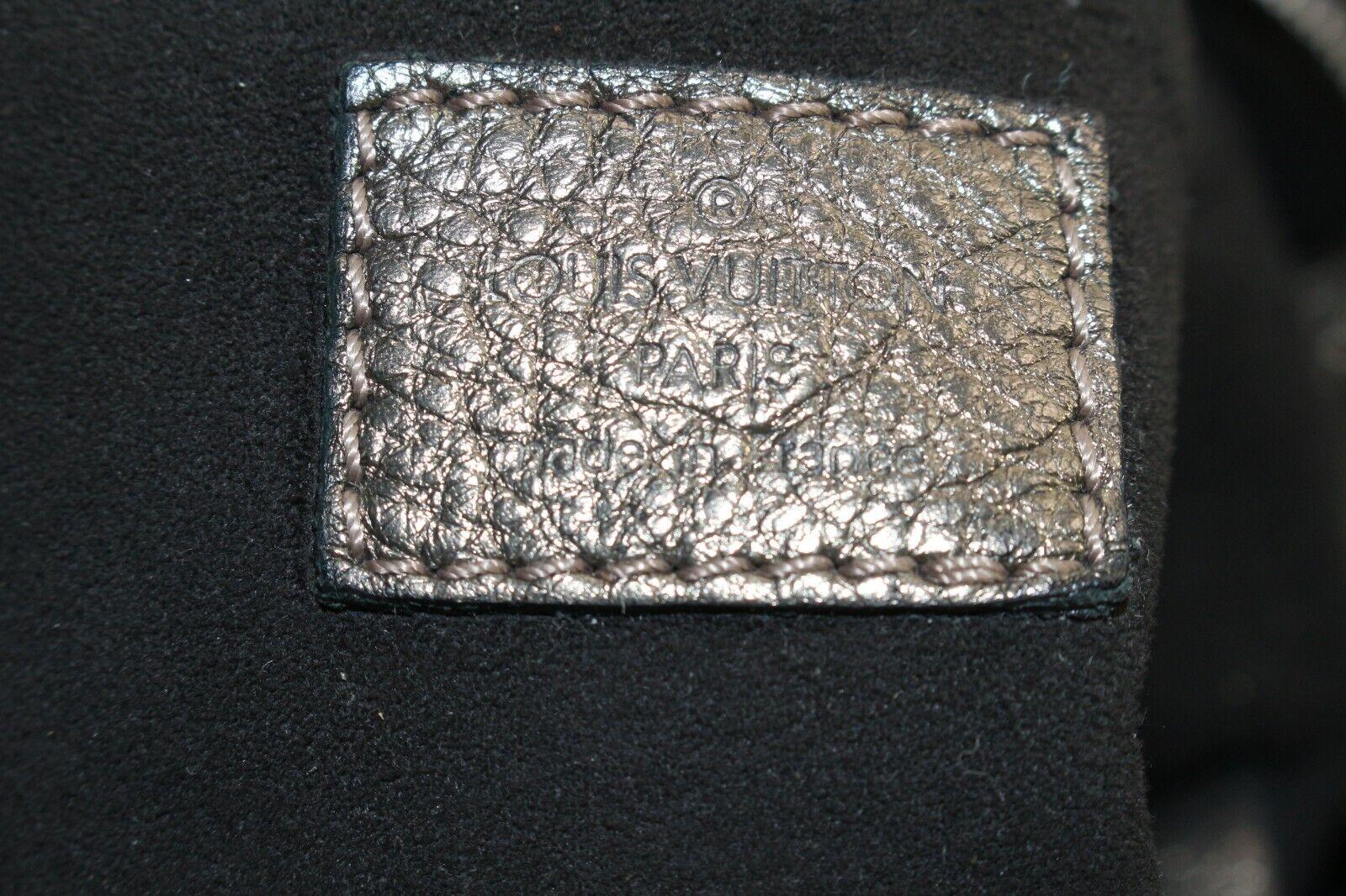 LOUIS VUITTON Monogram Mahina Leather XS Bag 6LK1226K For Sale 2