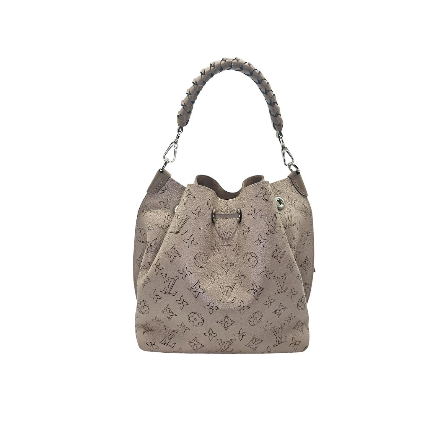 Bolso Bucket Crossbody Monograma Mahina Muria de Louis Vuitton Gris