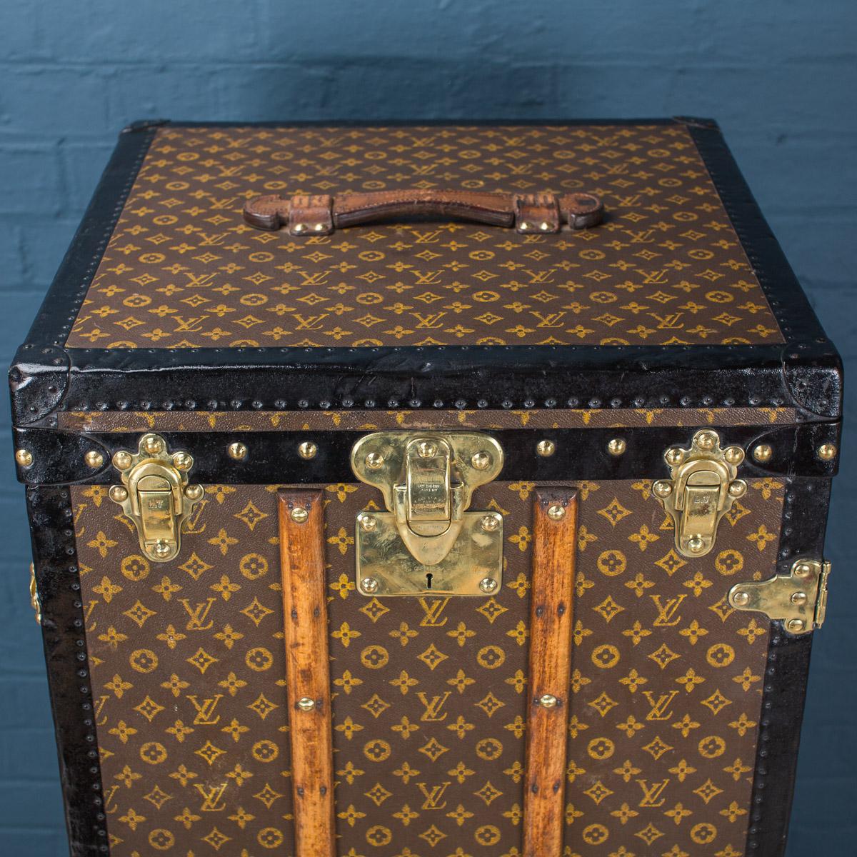 Louis Vuitton Monogram Malle Penderie Trunk, circa 1910 2