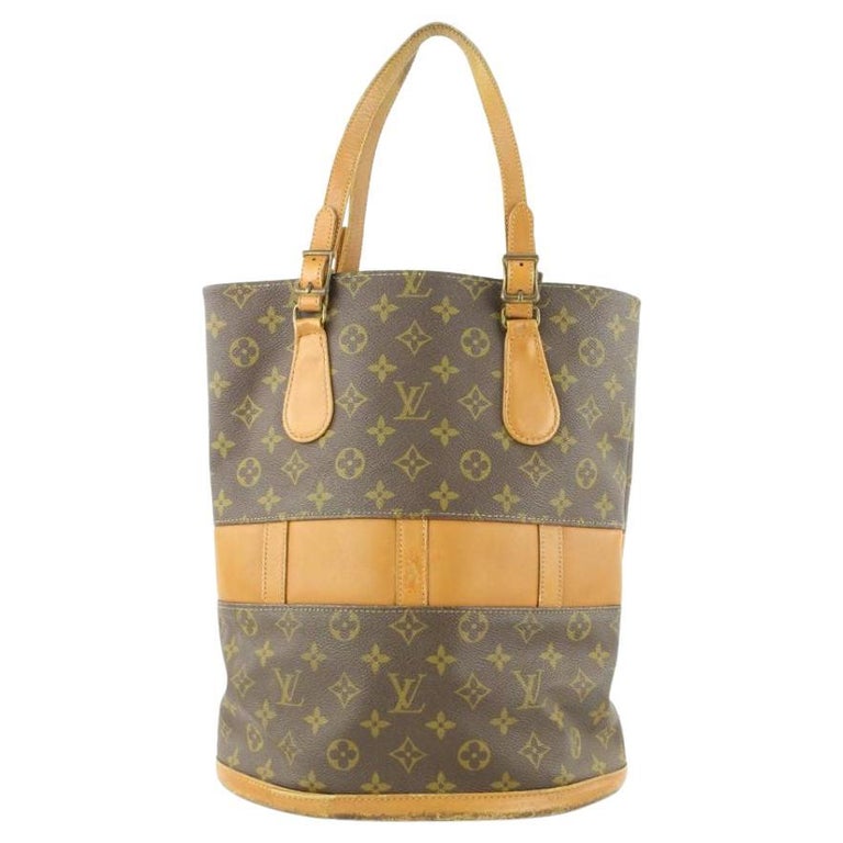 Louis Vuitton - Vintage Luxury Women's e 22 Crossbody Bag  #madisonbeer #celebstyle #celebfashion #celebritystyle #celebrityfashion  #fashionista #streetsty…