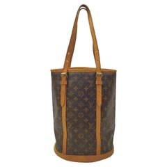 Louis Vuitton Monogram Marais Bucket GM Tote Bag 862051
