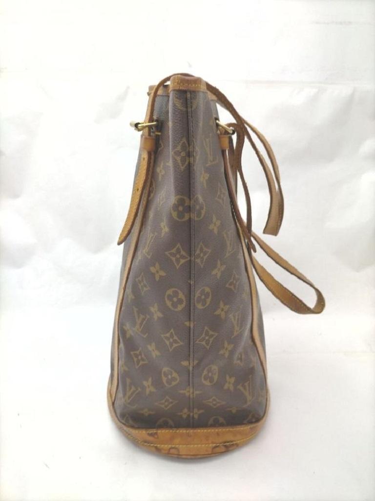 Louis Vuitton Monogram Marais Bucket GM Tote Bag  862290 For Sale 1