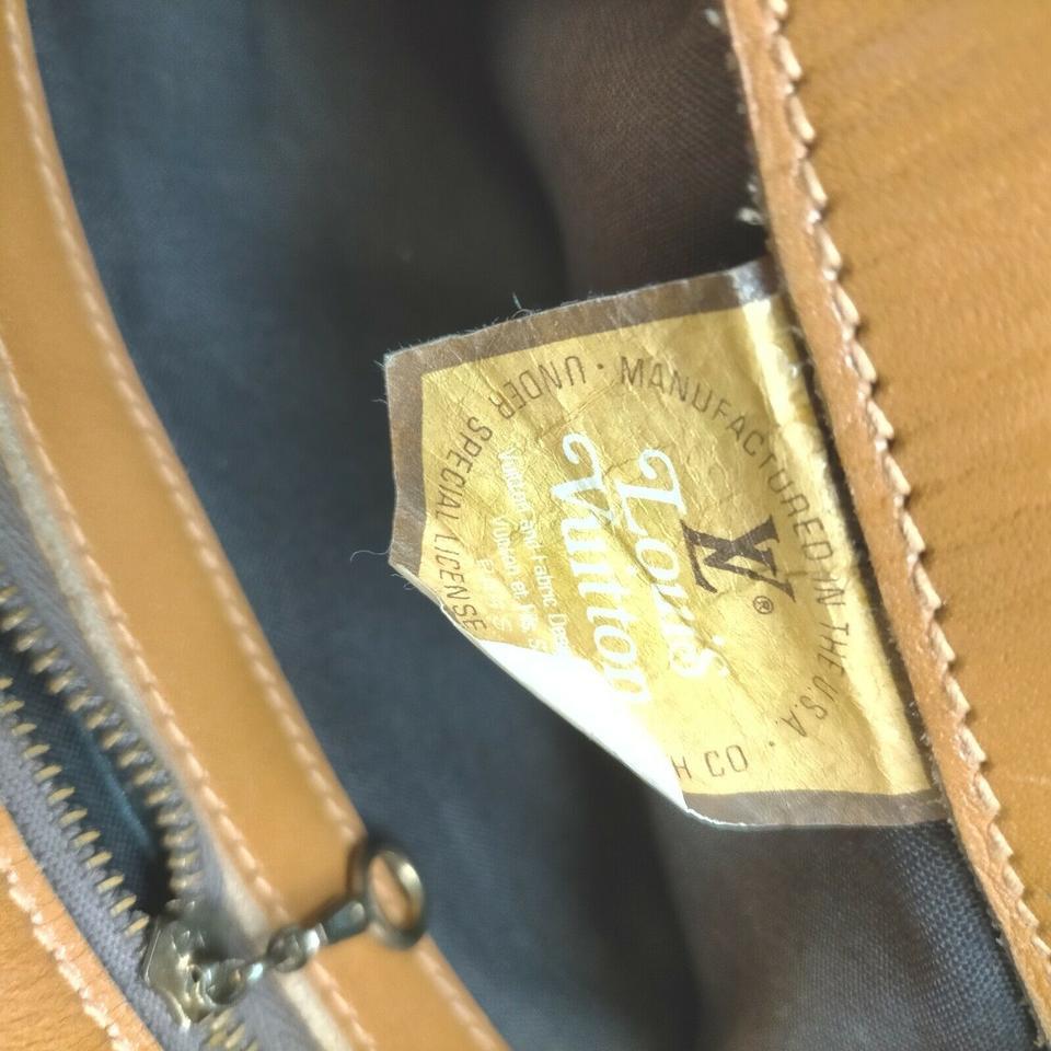 Louis Vuitton Monogram Marais Bucket GM Tote Bag 863061 For Sale 4