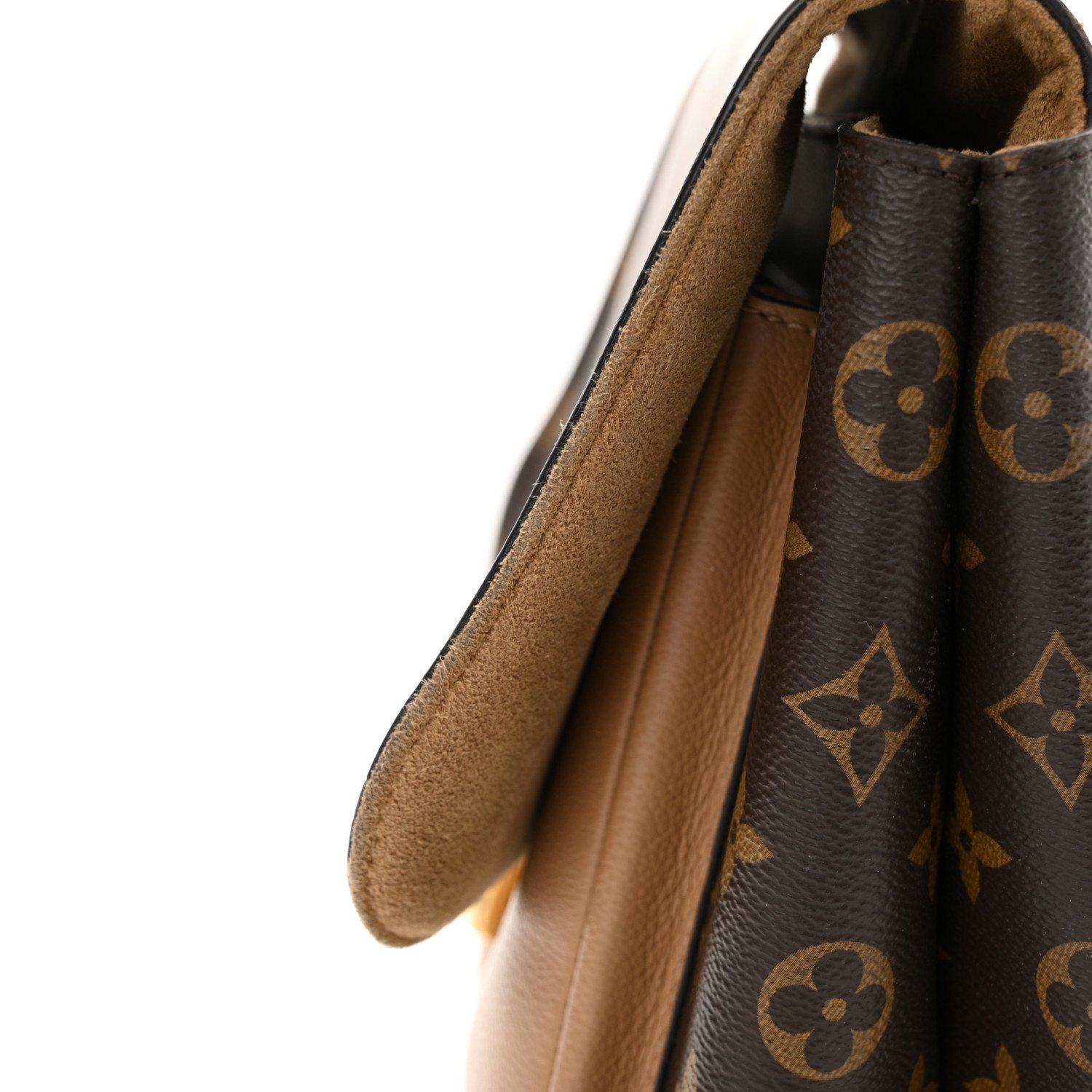 Louis Vuitton Monogram Marignan Sesame Handbag For Sale 4