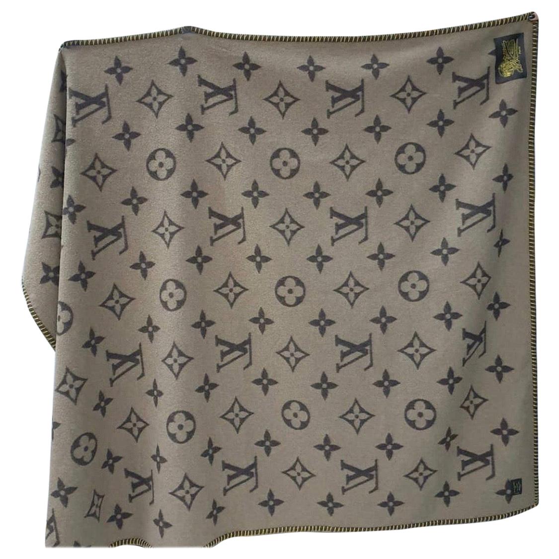 Louis Vuitton Monogram Marron Cashmere Plaid