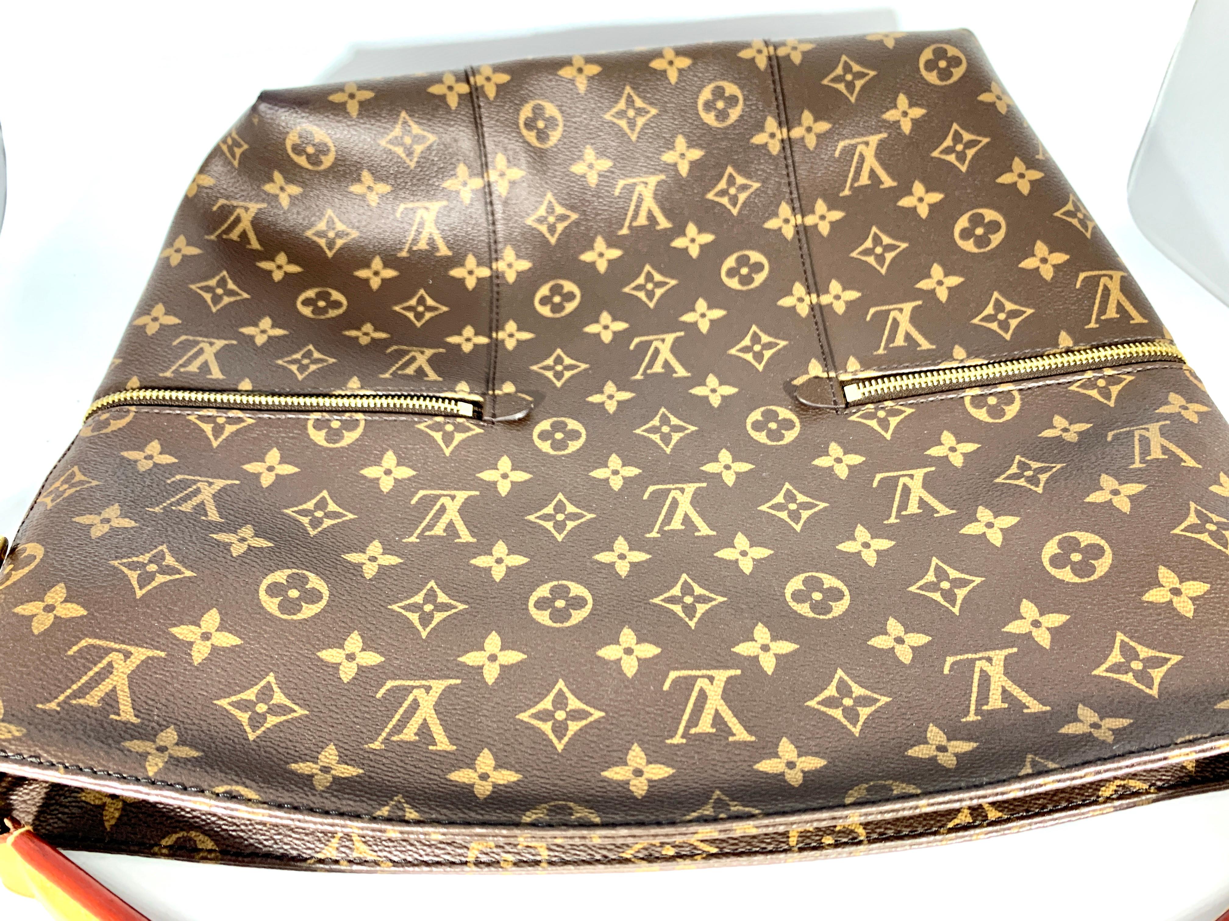 Louis Vuitton Monogram Melie Hobo Bag , Color: Brown, Excellent Condition 8