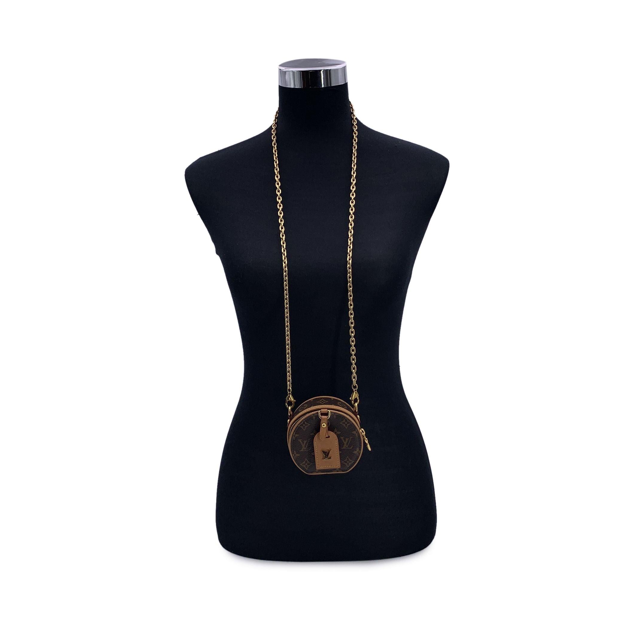 Louis Vuitton Monogram Micro Boîte Chapeau Necklace Crossbody Bag In Excellent Condition In Rome, Rome