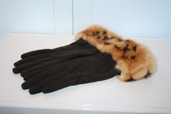 Louis Vuitton Monogram Mink Gloves