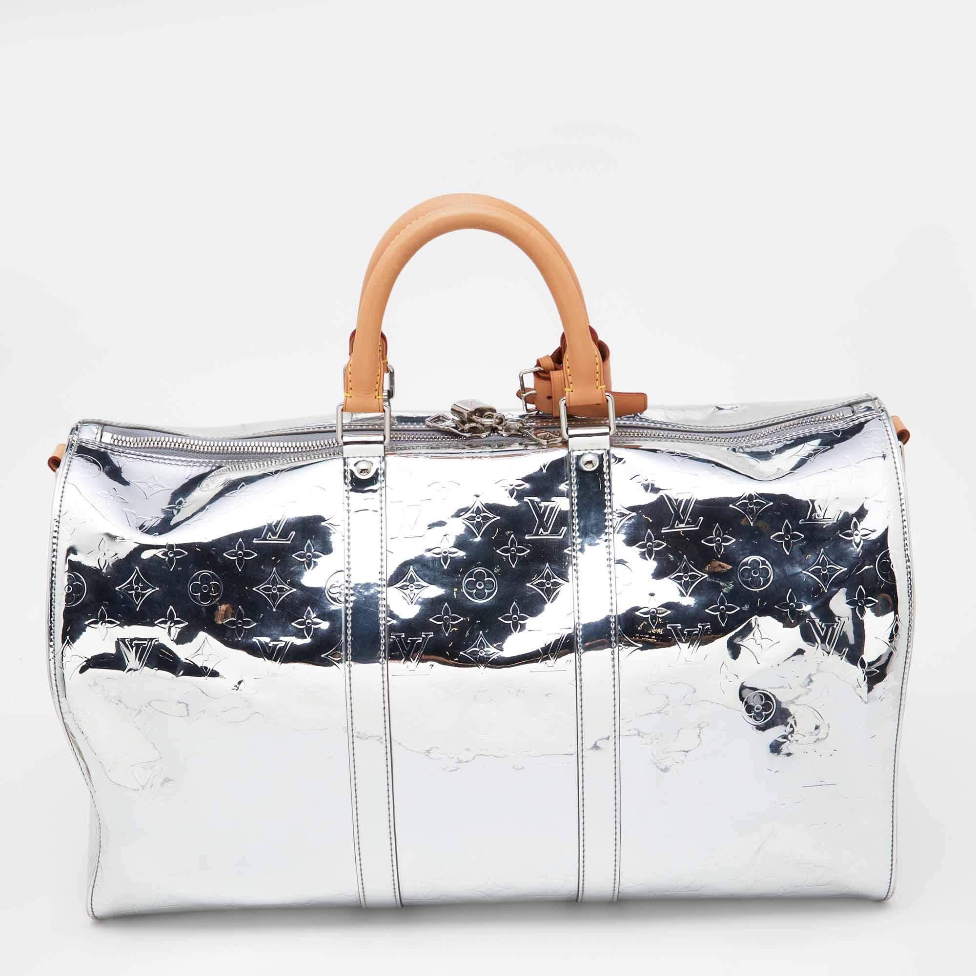 Louis Vuitton Monogram Mirror Keepall Bandouliere 50 Bag In Good Condition For Sale In Dubai, Al Qouz 2
