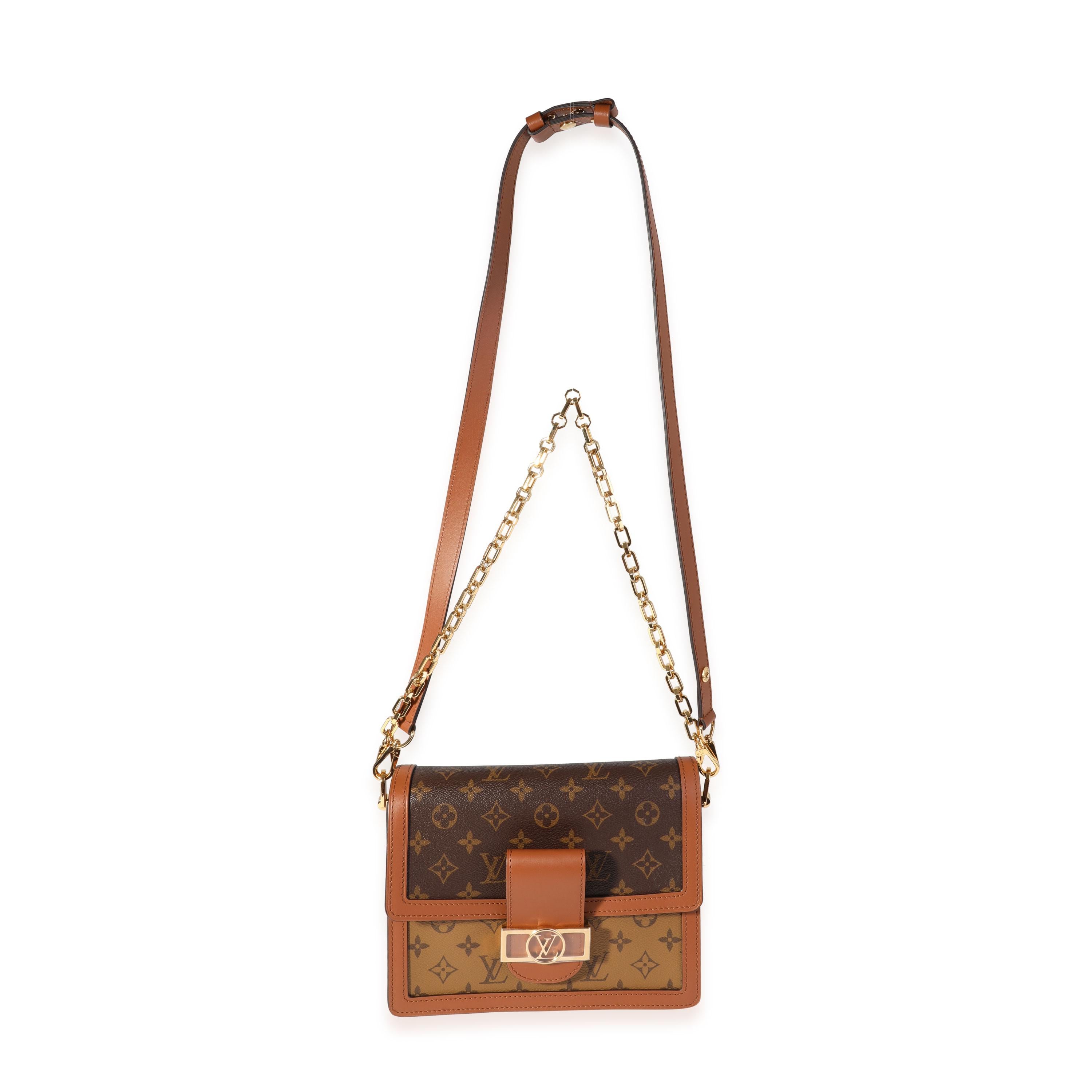 Auflistung Titel: Louis Vuitton Monogram & Monogram Reverse Dauphine MM
SKU: 120680
MSRP: 3800.00
Zustand: Gebraucht 
Handtasche Zustand: Ausgezeichnet
Bemerkungen zum Zustand: Ausgezeichneter Zustand. Leichte Verfärbung des Innenfutters. Keine