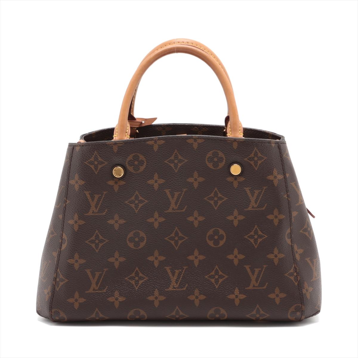 Louis Vuitton Monogram Montaigne BB In Good Condition For Sale In Indianapolis, IN
