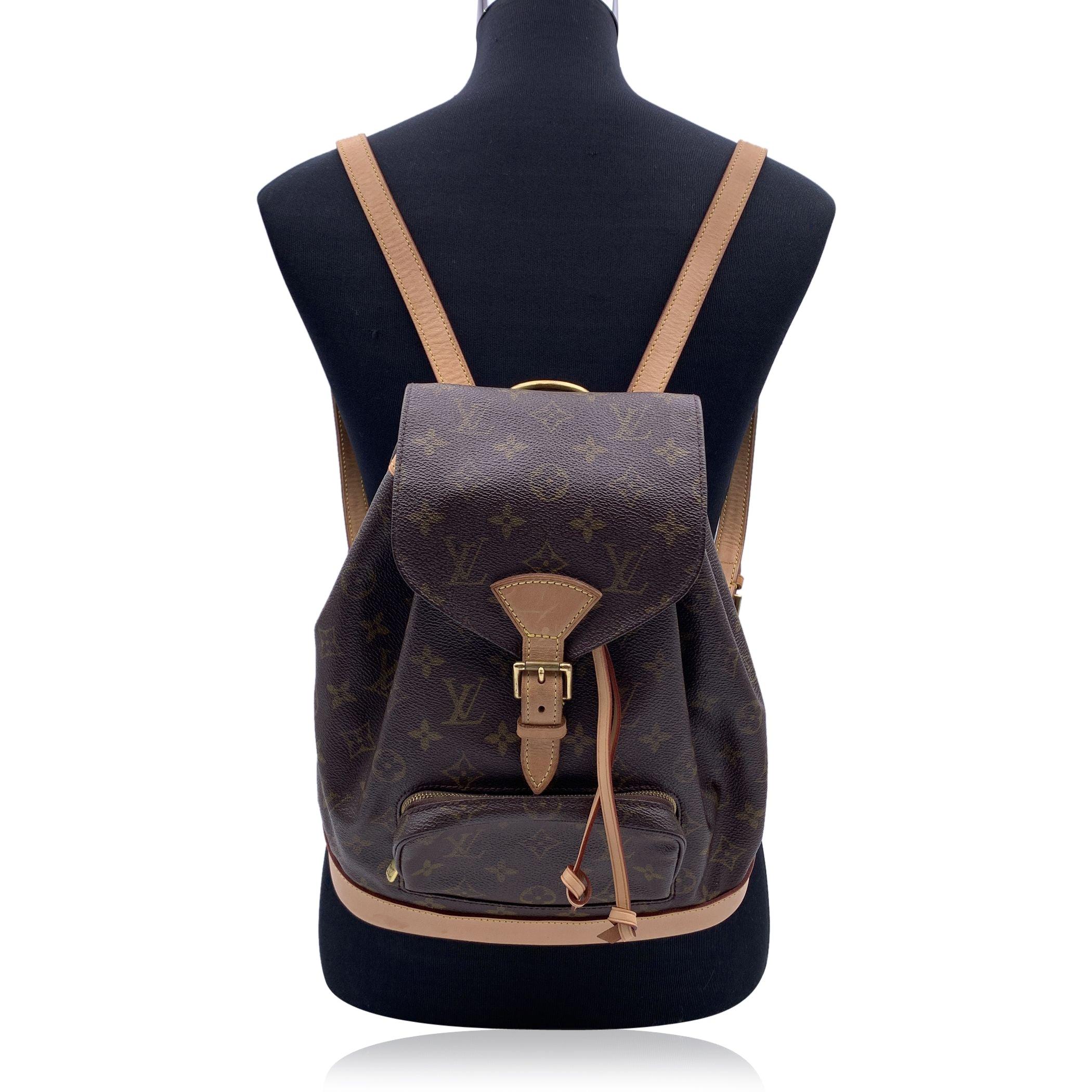 Louis Vuitton Monogram Montsouris MM Backpack Bag M51136 In Good Condition In Rome, Rome