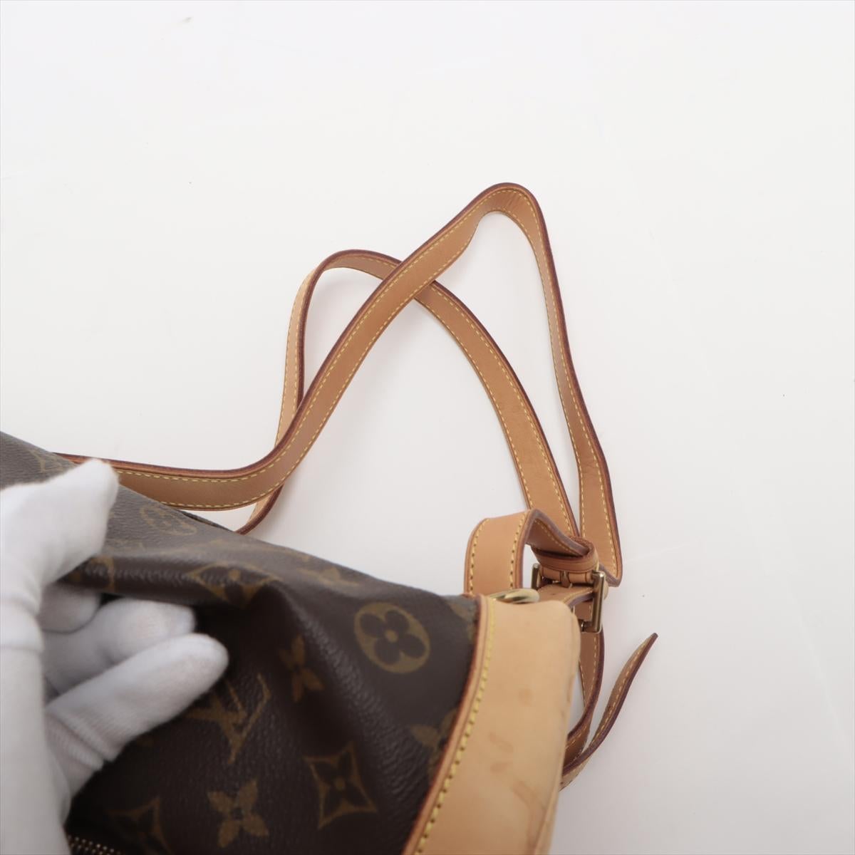 Louis Vuitton Montsouris MM 2