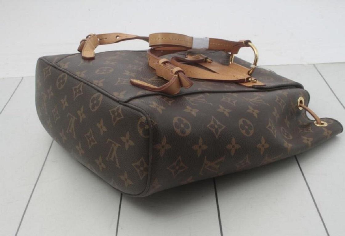 Louis Vuitton Monogram Montsouris PM Backpack 862437 In Good Condition For Sale In Dix hills, NY