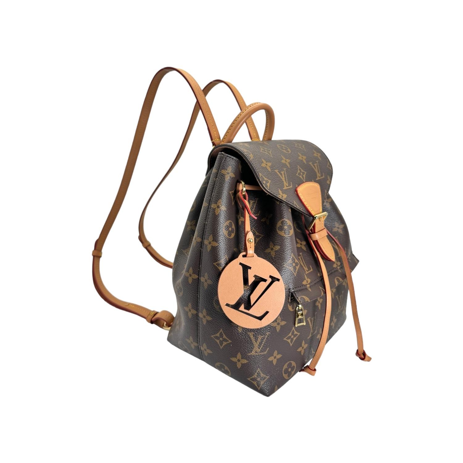 Louis Vuitton Monogram Montsouris PM Backpack NM In Good Condition For Sale In Scottsdale, AZ