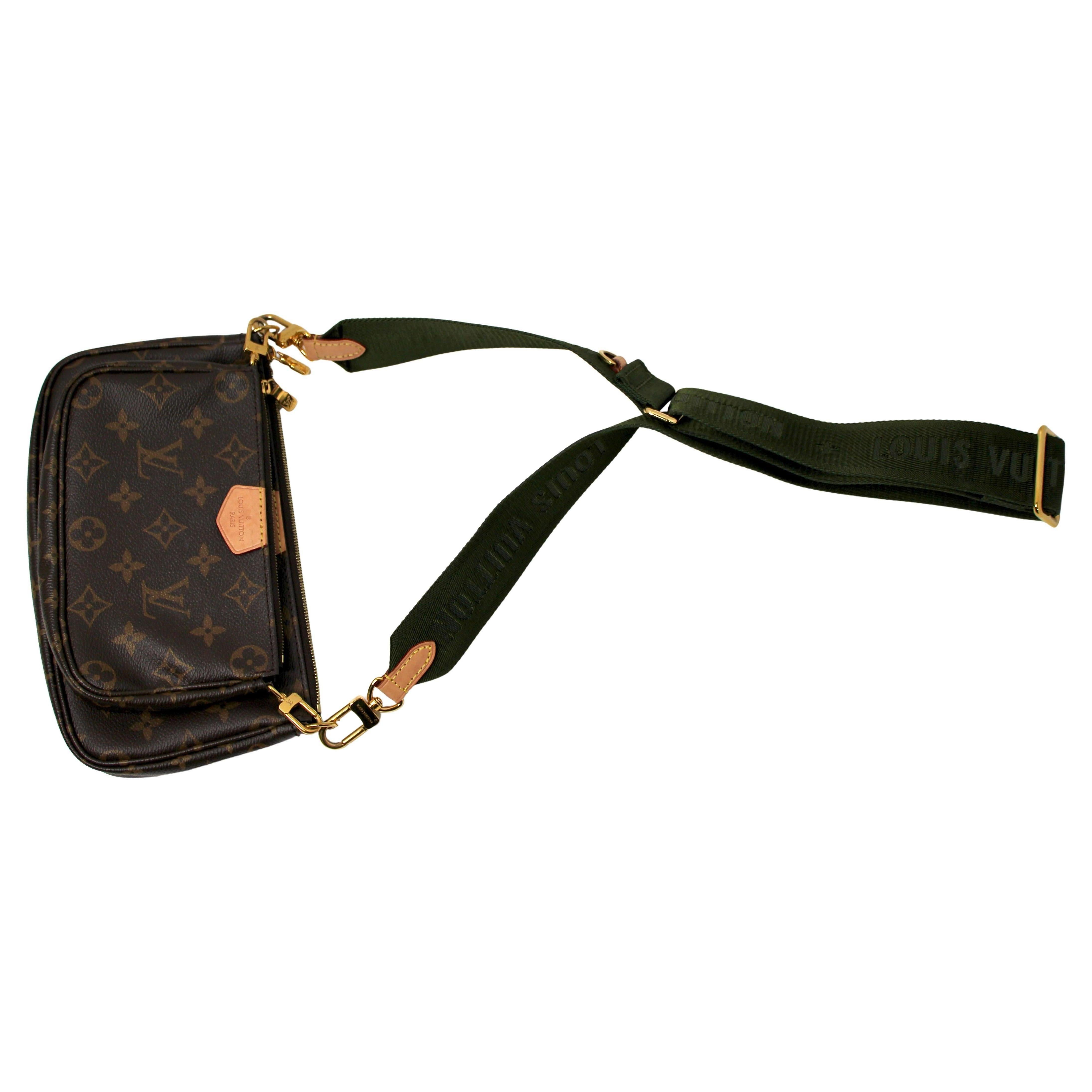 Louis Vuitton Monogram Multi Pochette Accessori Con Cinturino Verde In condizioni buone in vendita a Scottsdale, AZ