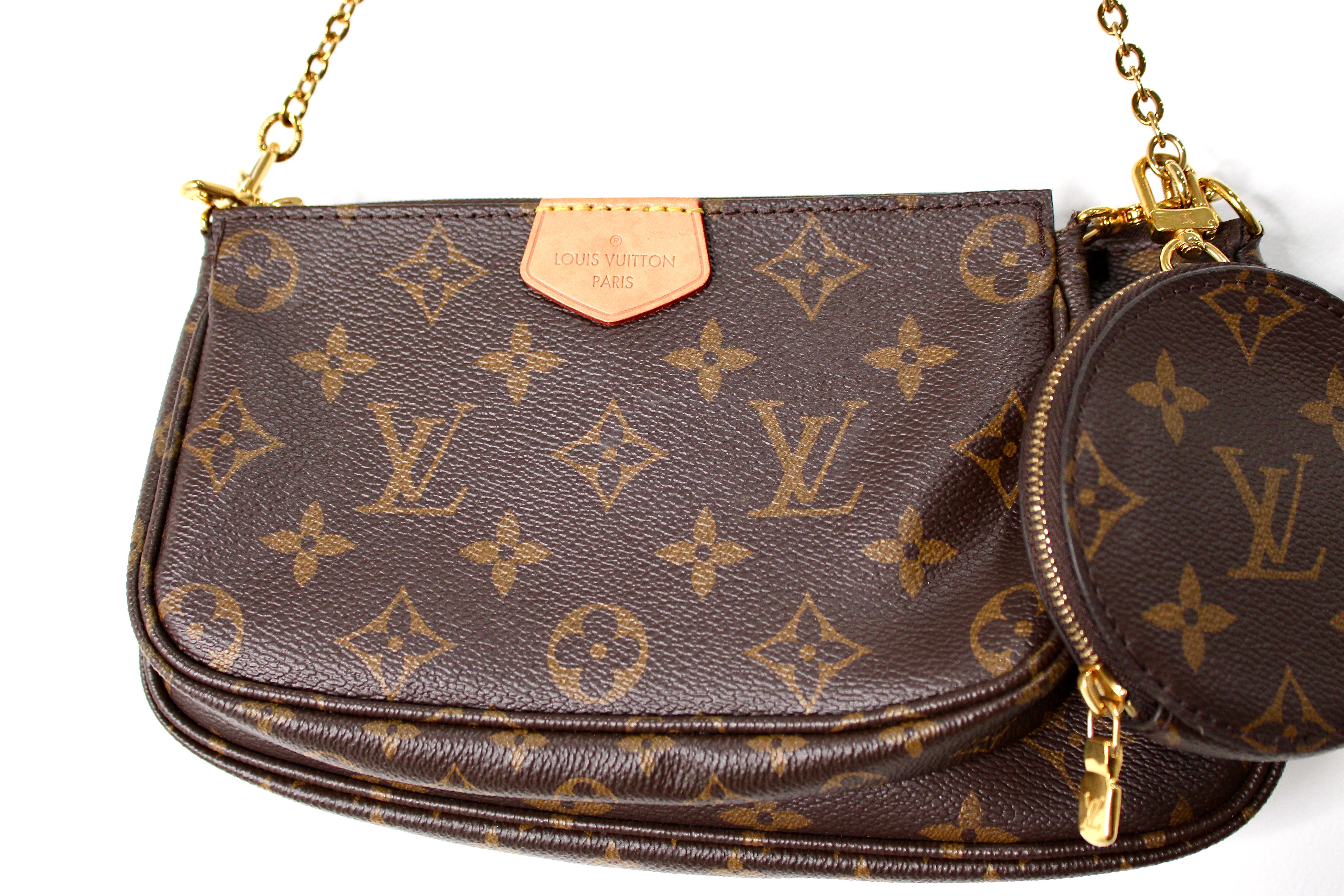 Louis Vuitton Monogram Multi Pochette Accessori Con Cinturino Verde in vendita 1