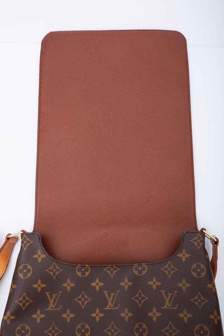 Louis Vuitton Musette Salsa Crossbody Bag For Sale at 1stDibs