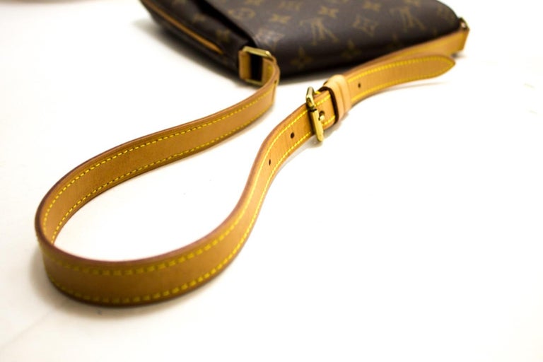 Louis Vuitton Monogram Musette Salsa Short Strap Shoulder Bag For Sale ...