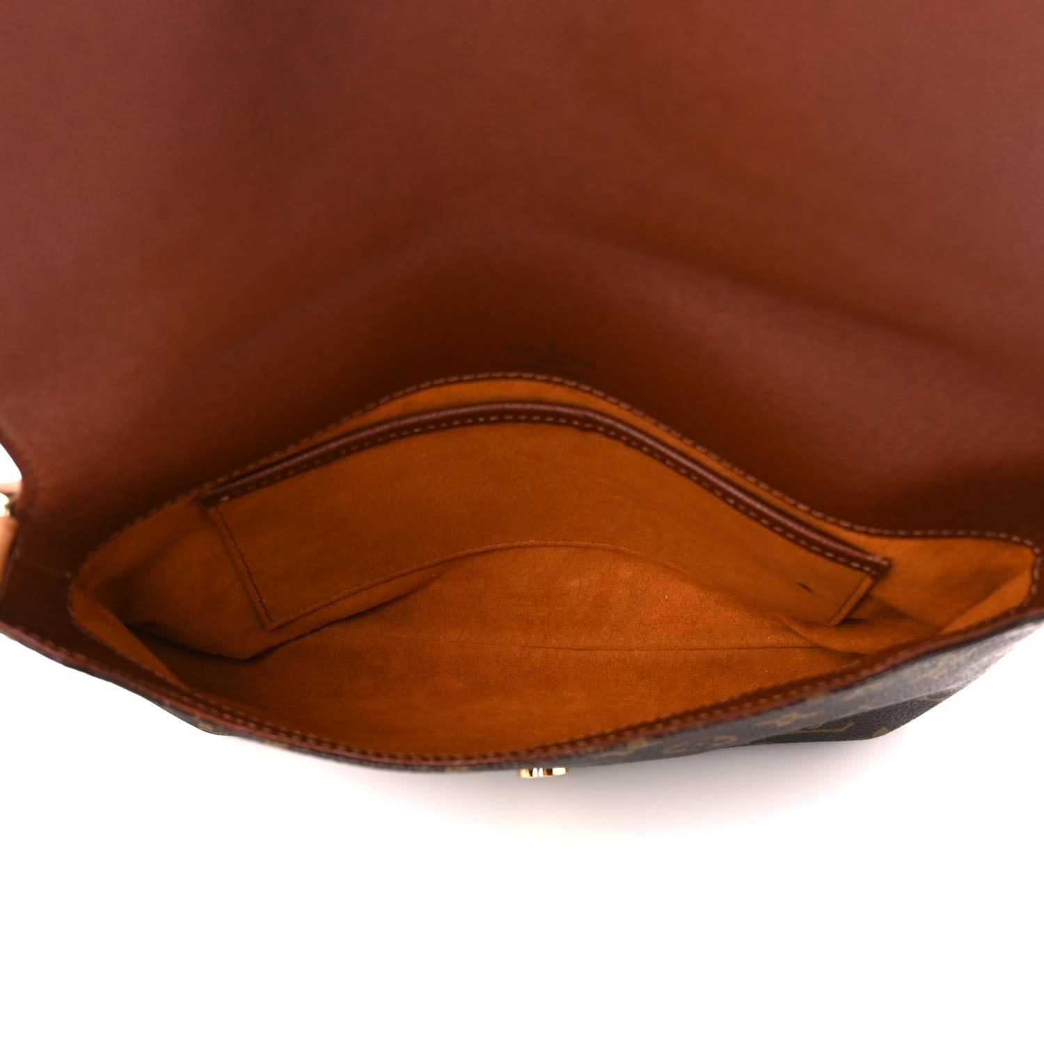 Louis Vuitton Monogram Musette Tango Bag In Good Condition In Montreal, Quebec
