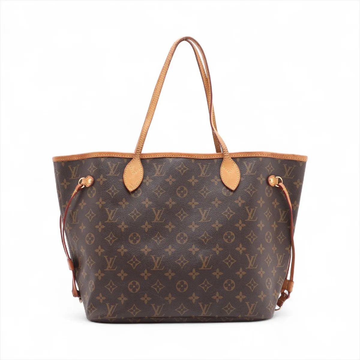 Die Louis Vuitton Monogram Neverfull MM ist eine zeitlose und vielseitige Tasche, die Eleganz und Zweckmäßigkeit perfekt vereint. Sie ist aus dem kultigen Monogram Canvas des Hauses gefertigt und mit natürlichem Rindsleder verziert. Der geräumige,