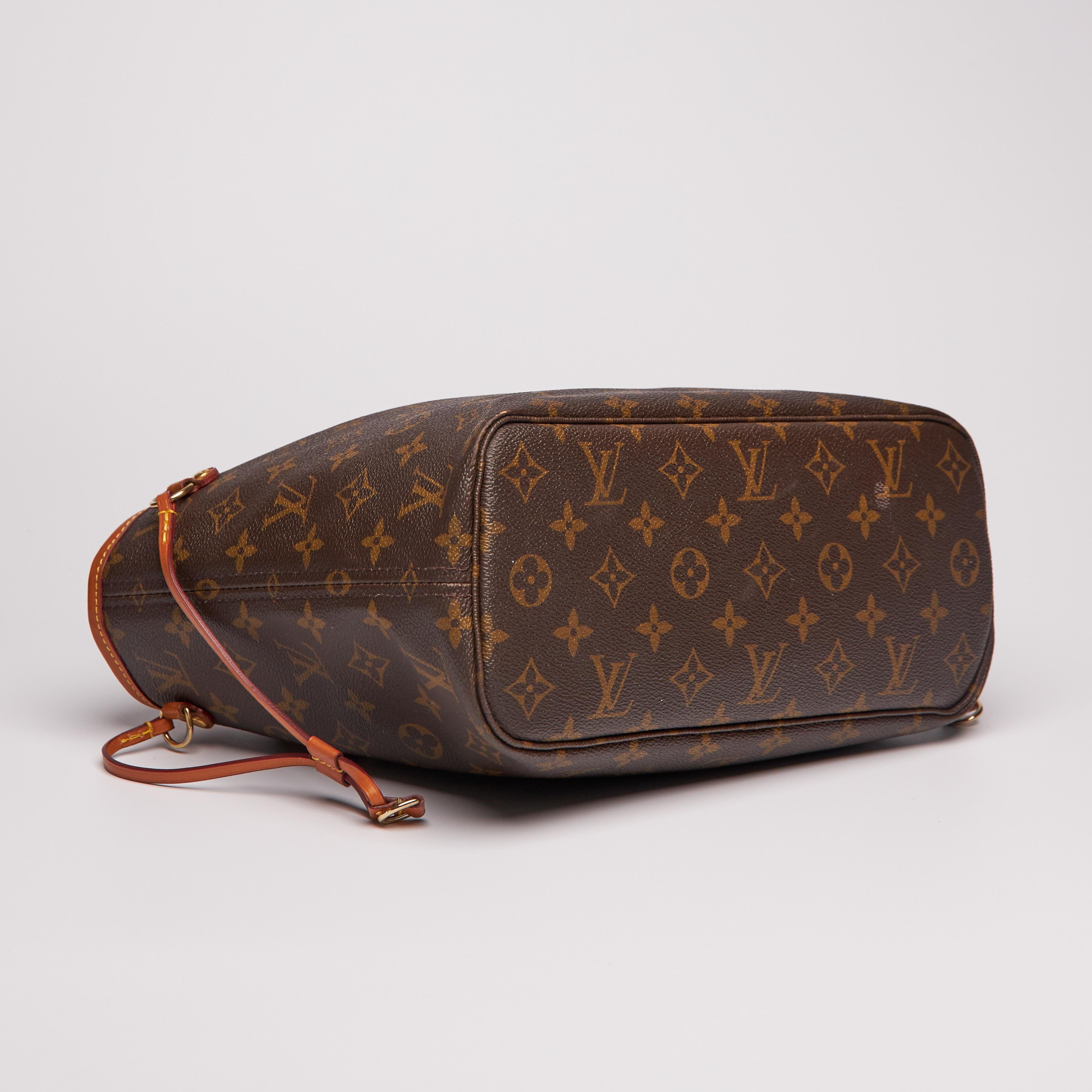 Louis Vuitton Monogram Neverfull PM (2009) In Excellent Condition In Montreal, Quebec