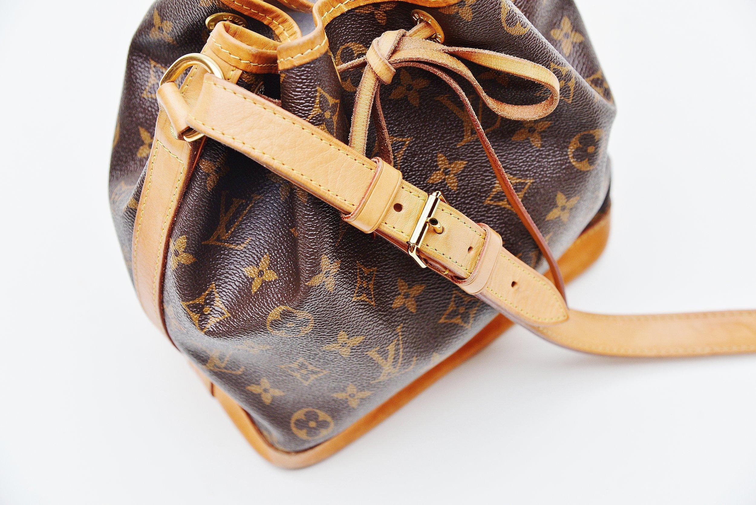 Women's Louis Vuitton Monogram Noe BB Bag