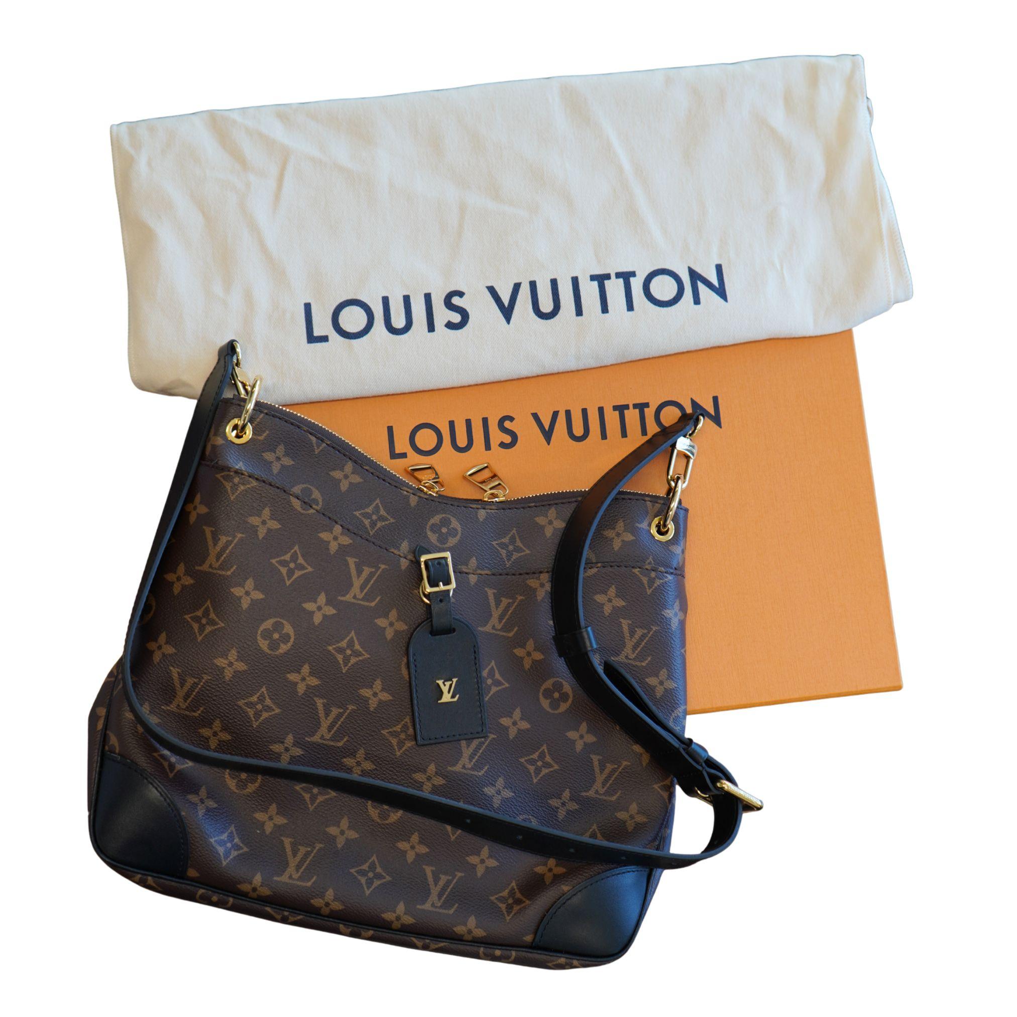 Louis Vuitton Monogram Odeon Crossbody Bag - Brand new
- monogram canvas body with leather trim
- adjustable and detachable flat leather strap
- top zip closure
- exterior front slip pocket
- interior slip pocket
- brown monogram, black trim
- comes
