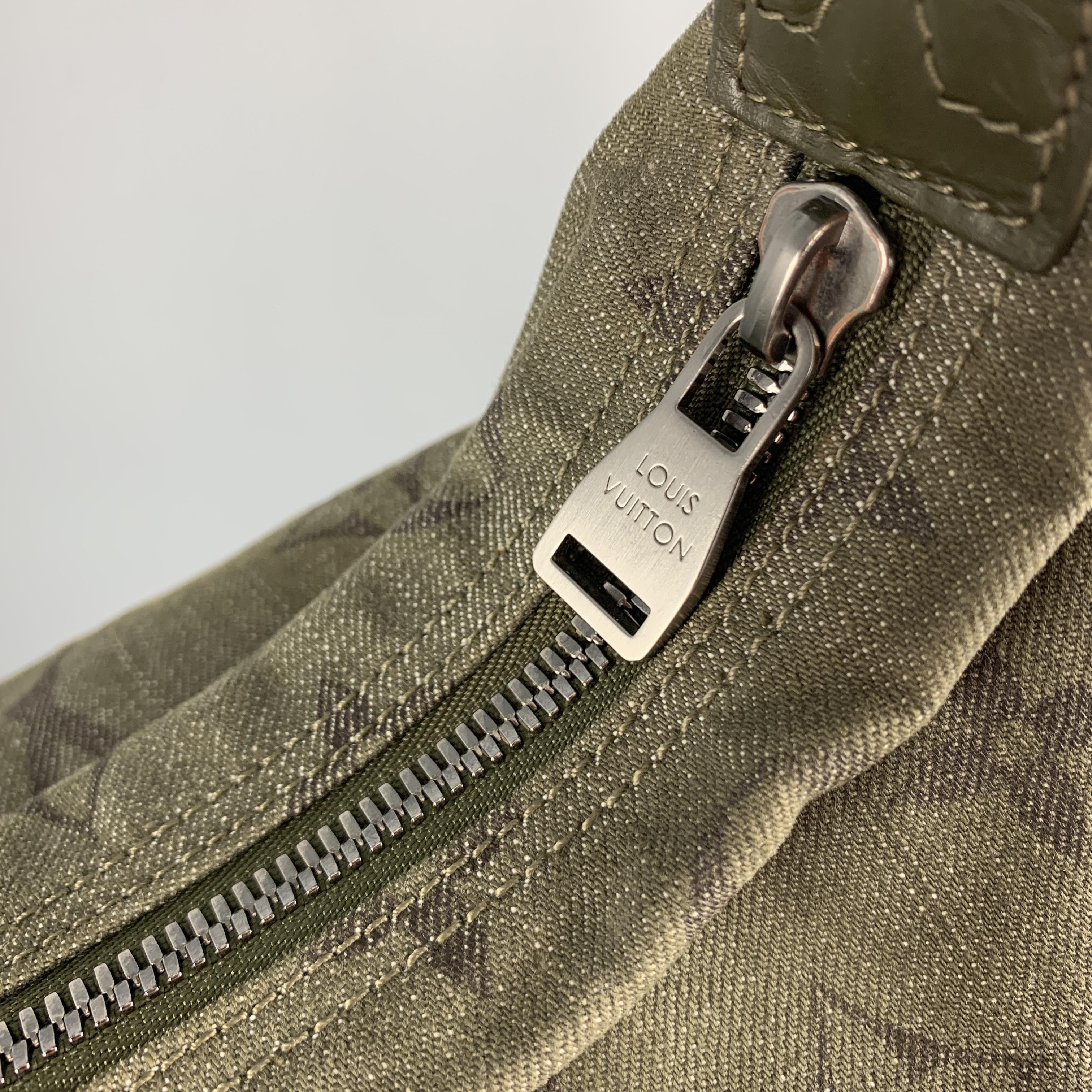 LOUIS VUITTON Monogram Olive Green Impression Besace SS11 Bag In Good Condition In San Francisco, CA