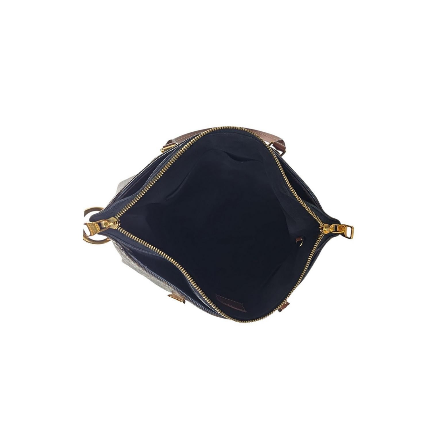 Louis Vuitton Monogram Pallas MM Shoulder Bag en venta 1