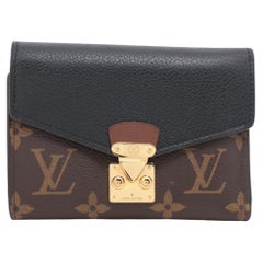 Louis Vuitton Monogram Pallas Dreifach-Brieftasche mit Monogramm Schwarz